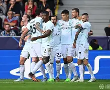 包含欧冠小组赛:皇马击败那不勒斯,提前锁定出线的词条 包含欧冠小组赛:皇马击败那不勒斯,提前锁定出线的词条