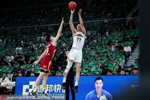 足球直播_关于辽宁男篮CBA击败广东宏远赵继伟三分命中的信息